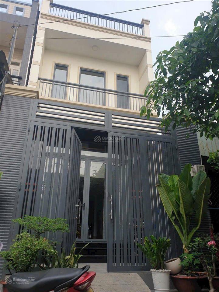 Chỉ còn 3.89 tỷ có căn nhà 40m2 nhà đường ao đôi, bình tân sổ hồng vuông vức 2 tầng, 2pn