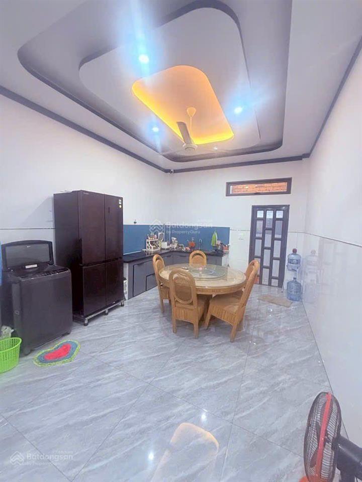 80 m giảm mạnh còn 5.2 tỷ thương lượng chính chủ nguyễn thị tú dt 80m 4 x 20m nở hậu