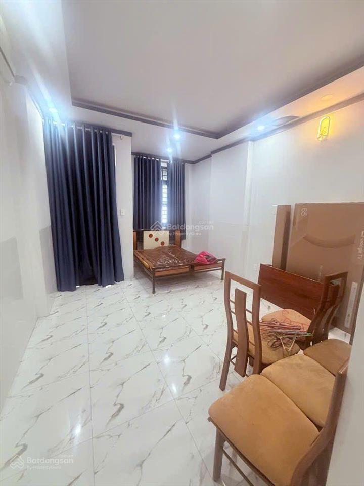 80 m giảm mạnh còn 5.2 tỷ thương lượng chính chủ nguyễn thị tú dt 80m 4 x 20m nở hậu