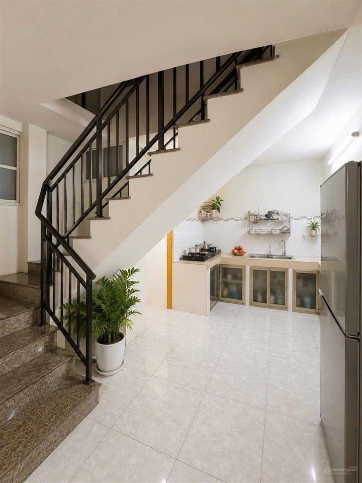 Nhà hương lộ 2 hẻm xe hơi đỗ cửa giá chỉ 3,7 tỷ (còn thương lượng) diện tích 4 x 10m
