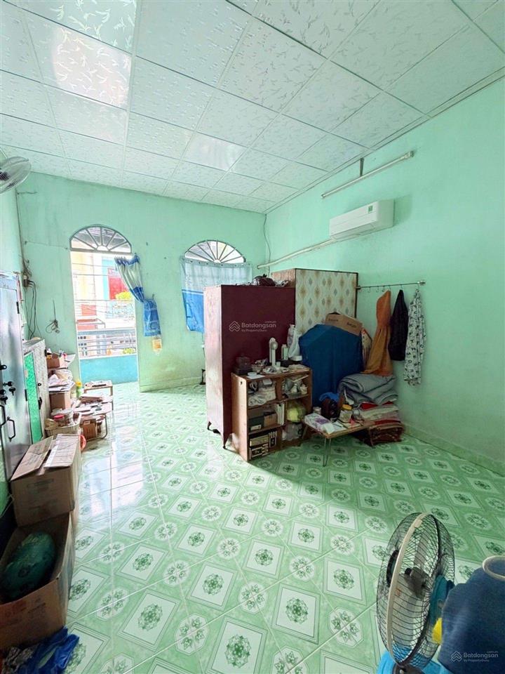 4.6tỷ nhà 2 mặt hẻm ô tô 86m2 nở hậu thoáng 2 mặt thích hợp kinh doanh. nhà 2 mặt hẻm