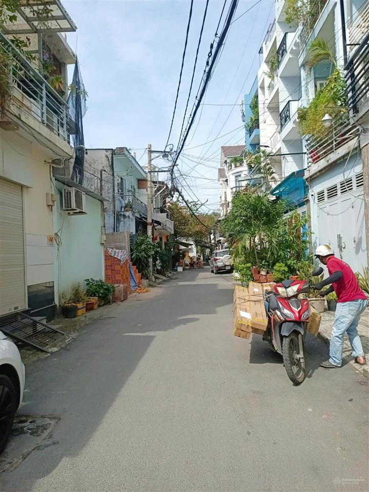 Nhà cống lỡ 2 tầng  p.15  tân bình, nhỉnh 5 tỷ, dt 58m2 0935 767 ***