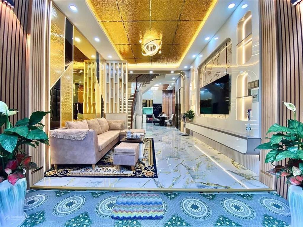 Nhỉnh 8 tỷ hẻm ô tô  phan huy ích  dt 55m, 4 tầng  p15 tân bình, ngang đẹp 0935 767 ***