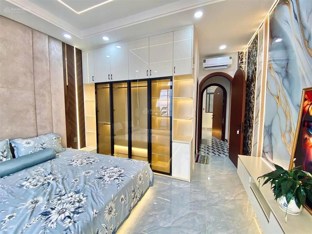Nhỉnh 8 tỷ hẻm ô tô  phan huy ích  dt 55m, 4 tầng  p15 tân bình, ngang đẹp 0935 767 ***