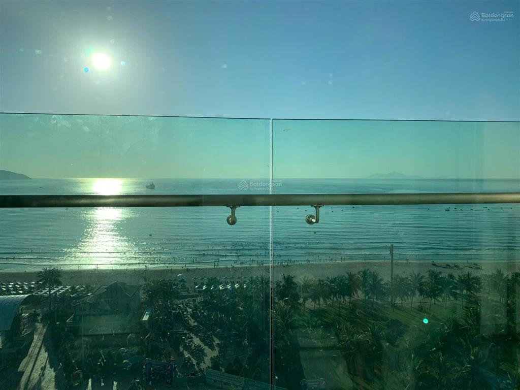 Chính chủ bán căn hộ mặt biển alacate sở hữu lâu dàingay đối diện cv biển đôngvị trí kim cương