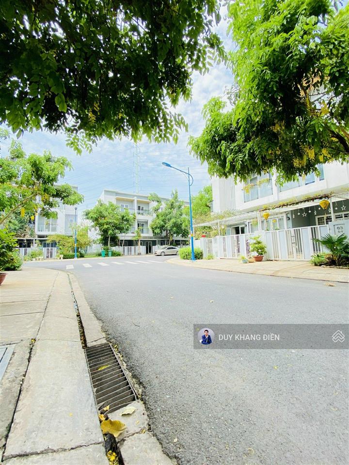 Nhà thô 5x19m mega village khang điền duy nhất còn sót lại  view hồ bơi cực chất bv an ninh 24/7