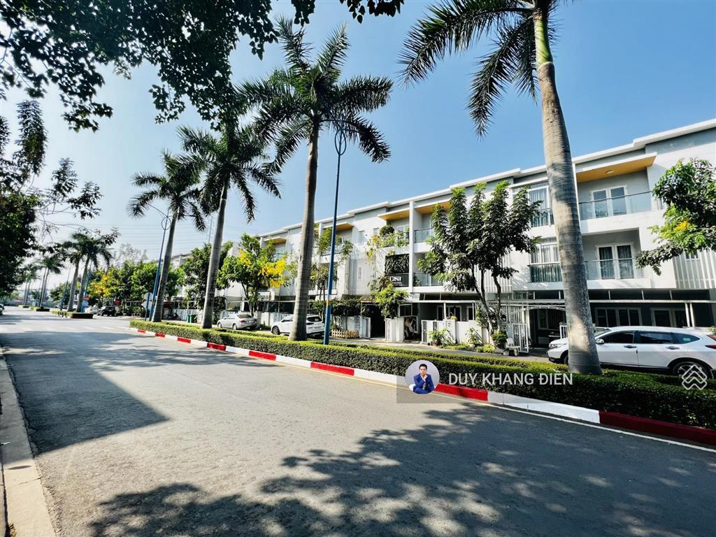 Nhà thô 5x19m mega village khang điền duy nhất còn sót lại  view hồ bơi cực chất bv an ninh 24/7