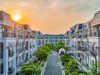 Nhà full nội thất cao cấp  có thang maý  cho thuê được ngay 35tr/tháng  bv an ninh 24/7