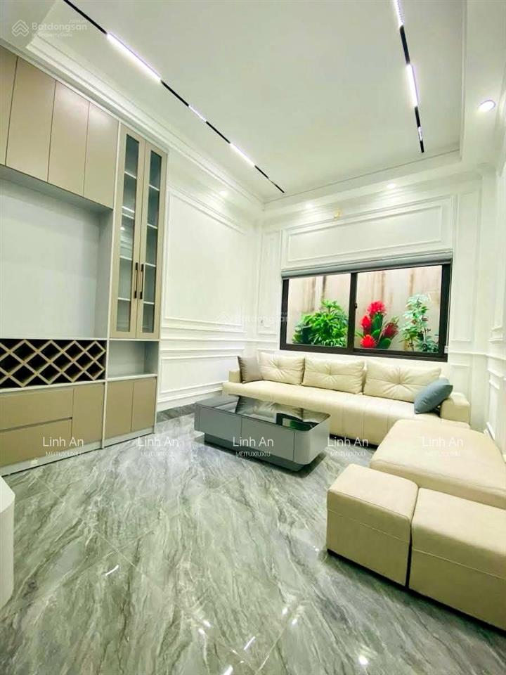 Chính chủ bán nhà phân lô cán bộ  ô tô đỗ cửa  dt 43m  2 mặt thoáng vĩnh viễn