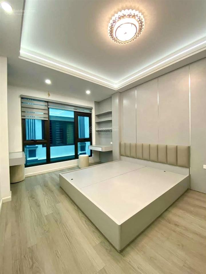 Chính chủ bán nhà phân lô cán bộ  ô tô đỗ cửa  dt 43m  2 mặt thoáng vĩnh viễn