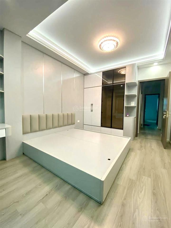 Chính chủ bán nhà phân lô cán bộ  ô tô đỗ cửa  dt 43m  2 mặt thoáng vĩnh viễn