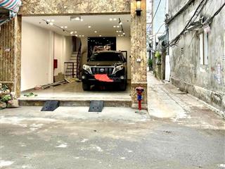 Chính chủ cần bán nhà cổ nhuế  dt 50m2  7 tầng thang máy  lô góc