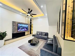 Khu tái định cư việt hưng, nhà đẹp 5 tầng dt60m2 chỉ 10.7 tỷ,