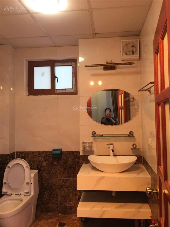 Căn hộ đẹp phố huế  bà triệu, dt 35m2 gồm 1 pn, khách + bếp, vệ sinh khép kín giá 6 triệu/tháng