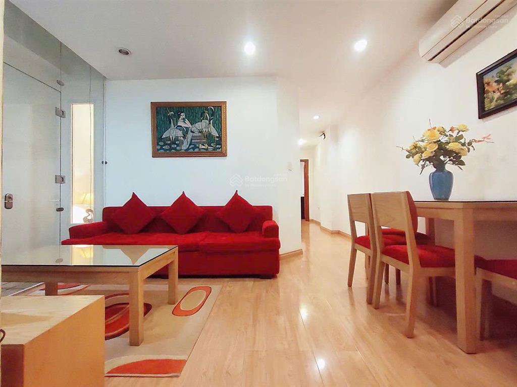 Căn hộ đẹp phố mai hắc đế, dt 60m2 gồm 2 pn, 1 khách + bếp, giá thuê 14tr ( bao dịch vụ )