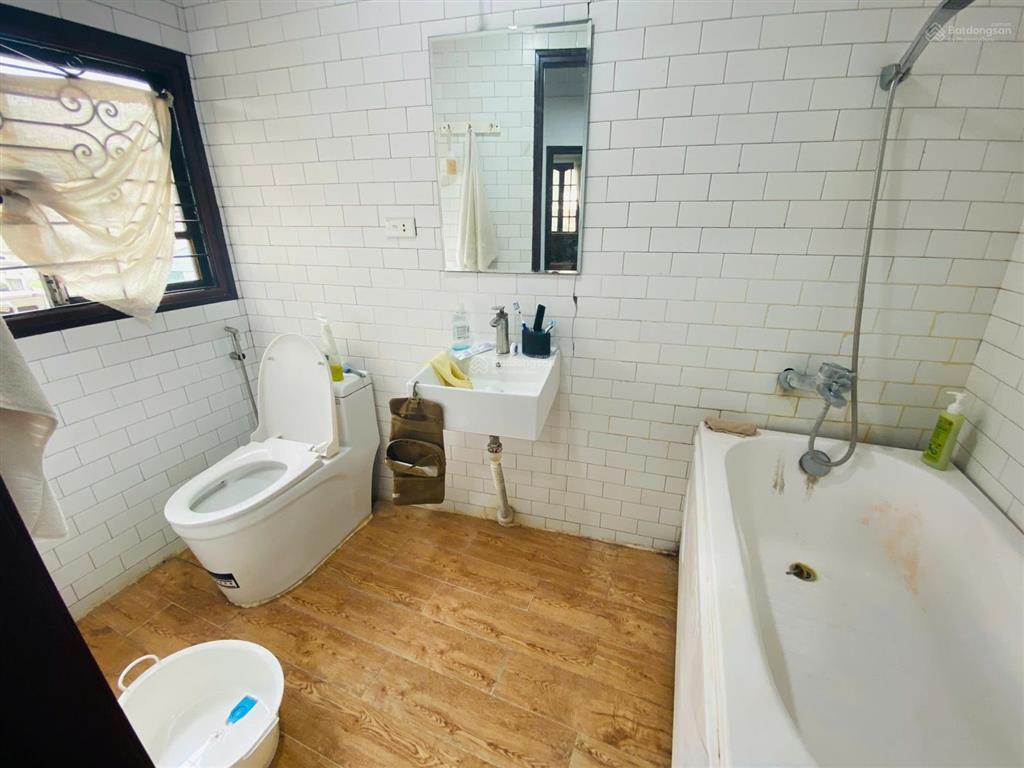 Căn hộ rộng, đẹp, phố huế, dt 60m2 gồm 1 phòng ngủ, 1 khách, bếp riêng biệt, giá thuê 7,5tr
