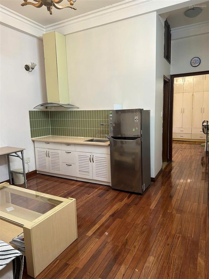 Cho thuê căn hộ đẹp phố phan chu trinh  lò đúc, dt 40m2, 1 pn, bếp khách riêng biệt, giá 8tr