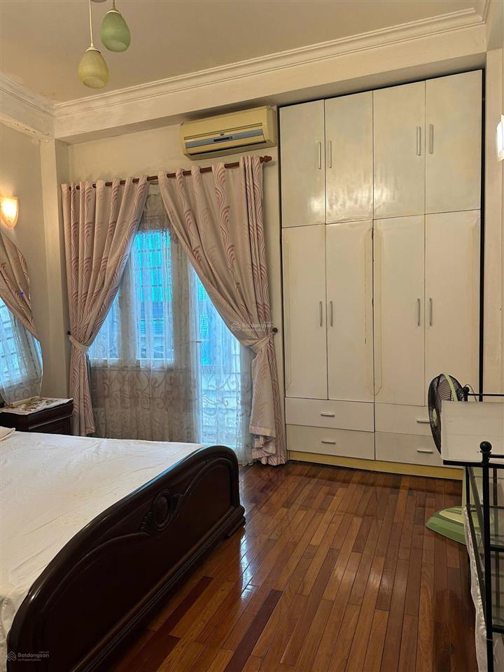 Cho thuê căn hộ đẹp phố phan chu trinh  lò đúc, dt 40m2, 1 pn, bếp khách riêng biệt, giá 8tr