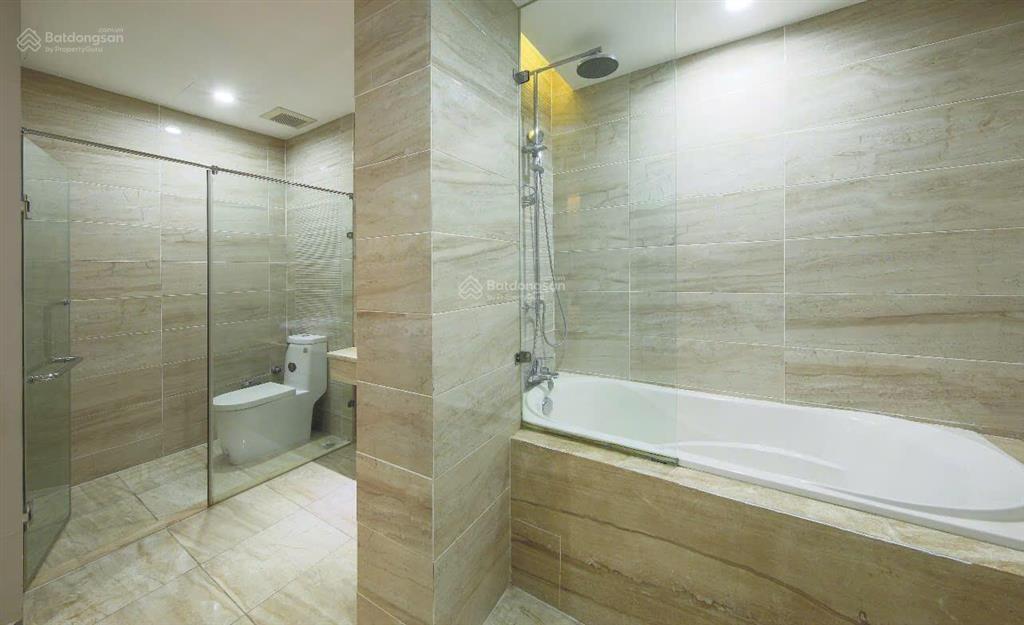 Tòa căn hộ cực vip quận hoàn kiếm, dt 130m2, gồm 2 pn, nội thất cao cấp giá thuê cực hấp dẫn