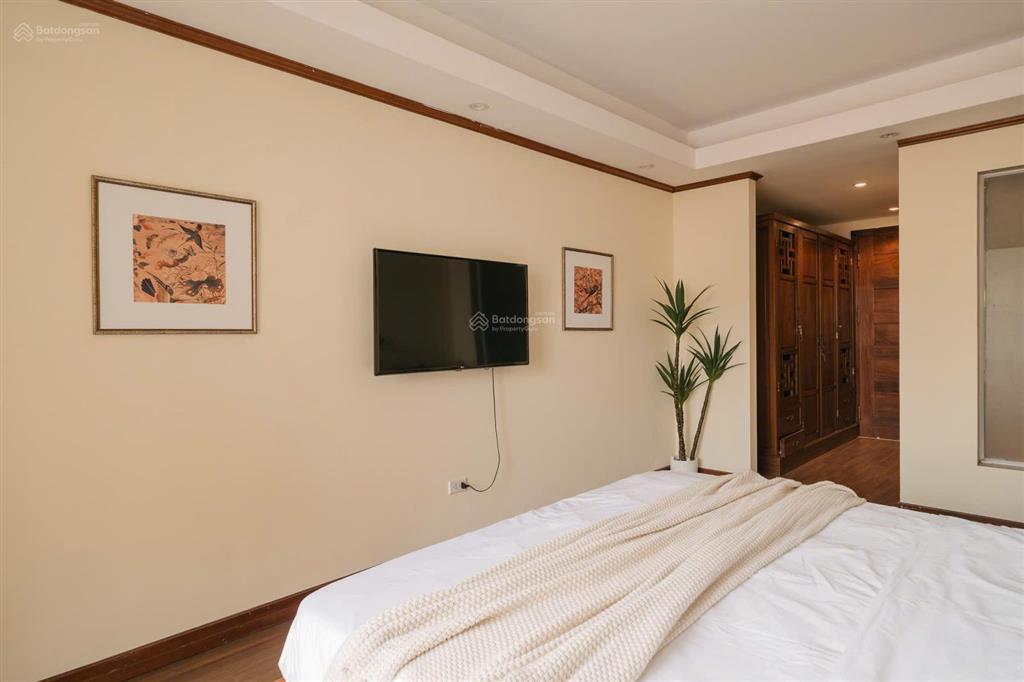 Tòa căn hộ phố lý nam đế, dt 80m2, 2pn, full nội thất giá 13tr (bao dịch vụ). tòa mới, đẹp