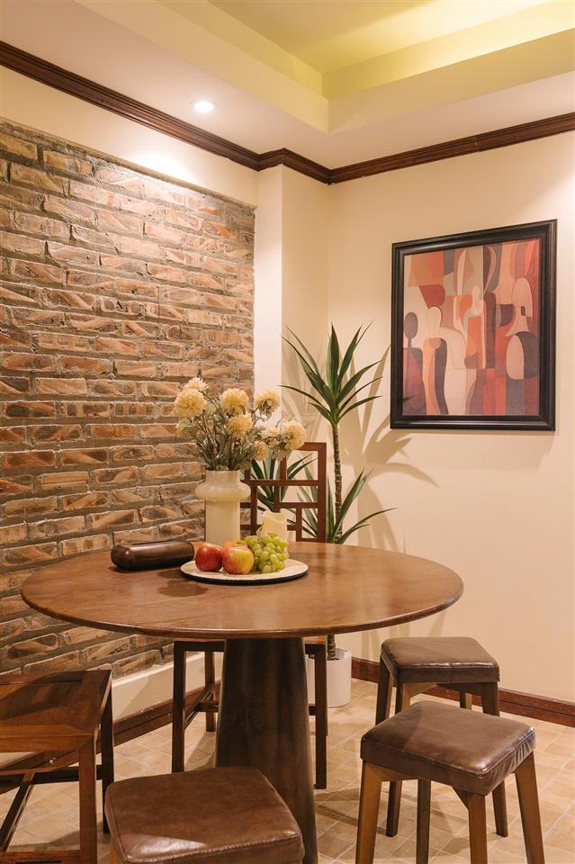 Căn hộ chung cư phố lý nam đế, dt 80m2, 2pn, full nội thất giá 13tr (bao dịch vụ). tòa mới, đẹp