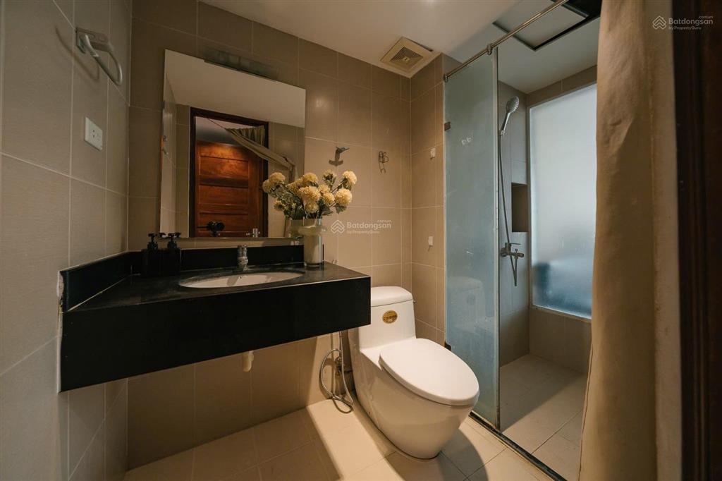 Căn hộ chung cư phố lý nam đế, dt 80m2, 2pn, full nội thất giá 13tr (bao dịch vụ). tòa mới, đẹp