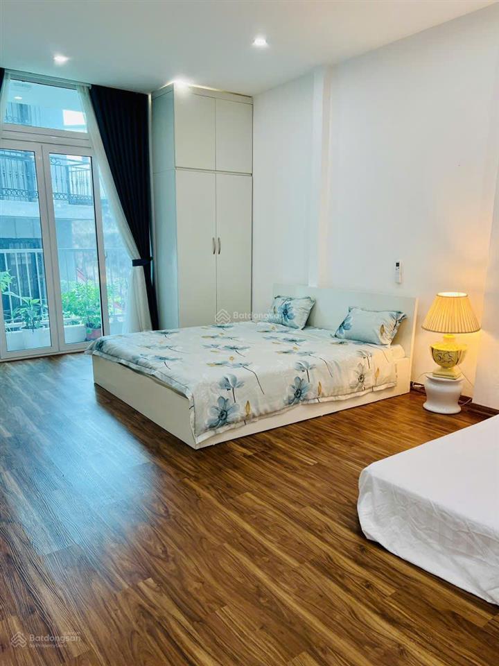 Căn hộ thoáng, đẹp, nhiều ánh sáng phố liên trì  nguyễn du, 50m2, gồm 1 pn, giá thuê 10 tr/th