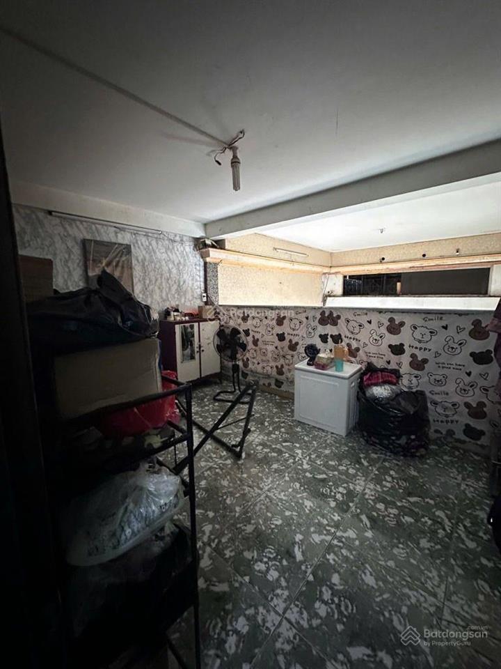 Cần bán gấp nhà mặt tiền kính doanh gần công viên, phường 4 quận 8 cũ, giá 18,5 tỷ.