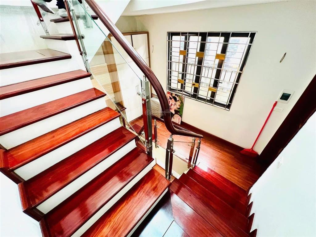 Nhà cực đẹp! tôn đức thắng đống đa, lô góc dân xây cực chất, ngõ phân lô, kinh doanh, 45m5 tầng