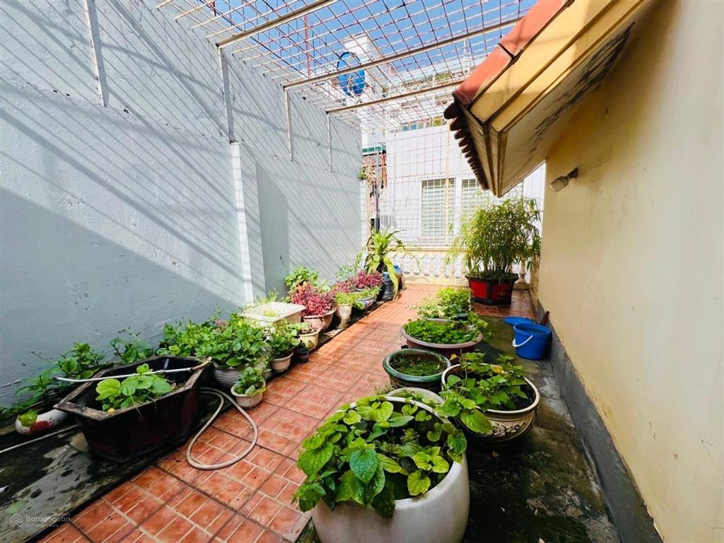 Biệt thự nguyễn cơ thạch kđt mỹ đình khu víp nam từ liêm giá cực sốc nhỉnh 300tr/m