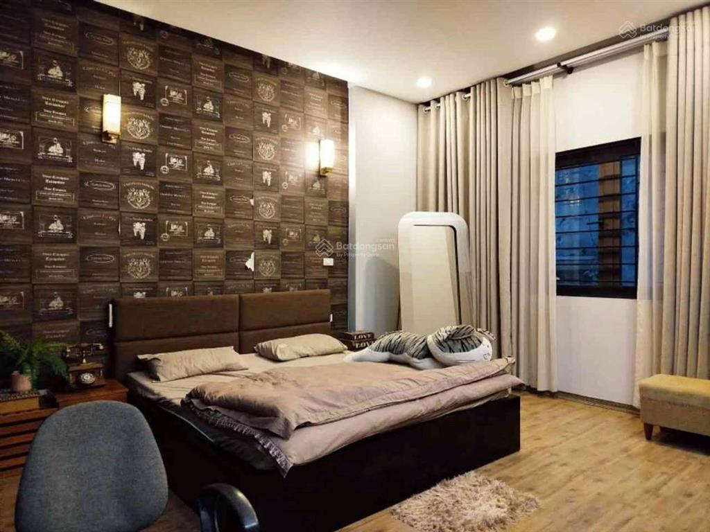 Siêu phẩm phân lô trung kính cầu giấy  ô tô, 2 mặt thoáng, kd văn phòng, ở sướng.