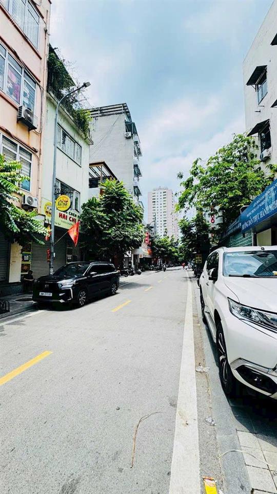 Mặt phố nguyễn văn tuyết đống đa ôtô tránh vỉa hè 2 bên phố ẩm thực kinh doanh giá sốc 20 tỷ