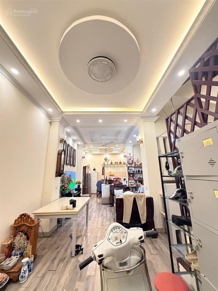 Nóng! láng hạ đống đa ngõ thông phân lô, gần ôtô, kinh doanh, 52m5t 5,5m mt giá 16,8 tỷ