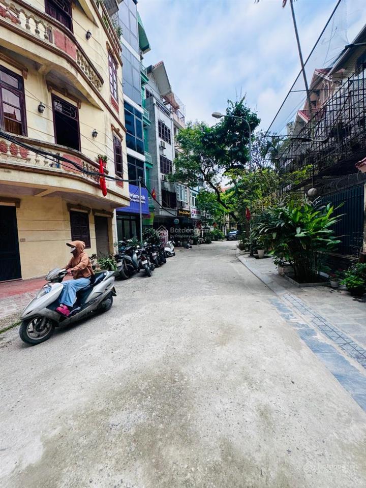 Nguyễn thị định  cầu giấy, phân lô 3 ô tô tránh, vỉa hè mênh mông, kd văn phòng cực đỉnh.