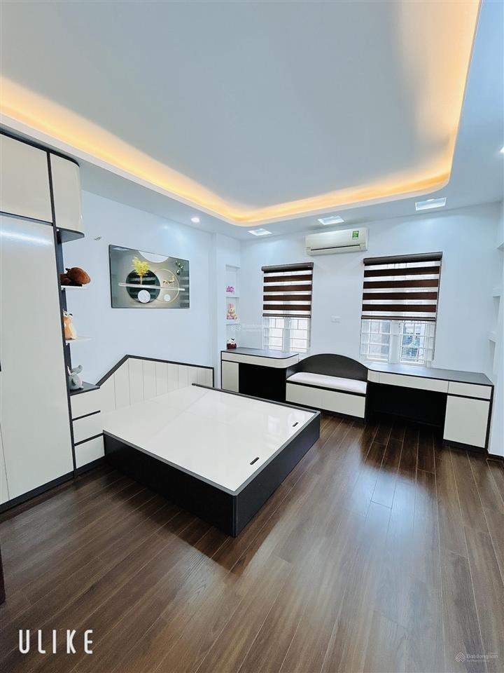 Nhà đẹp linh đàm 33m x 5 tầng, 100m ra ô tô, trường học, ở cực sướng, giá 7,3 tỷ
