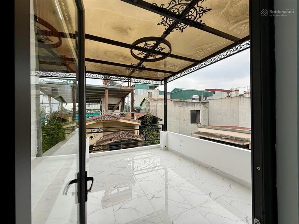 Nhà đẹp 5 tầng phố bằng liệt, 4p ngủ, gần trường học, chợ, thuận tiện sinh hoạt, vào ở ngay.
