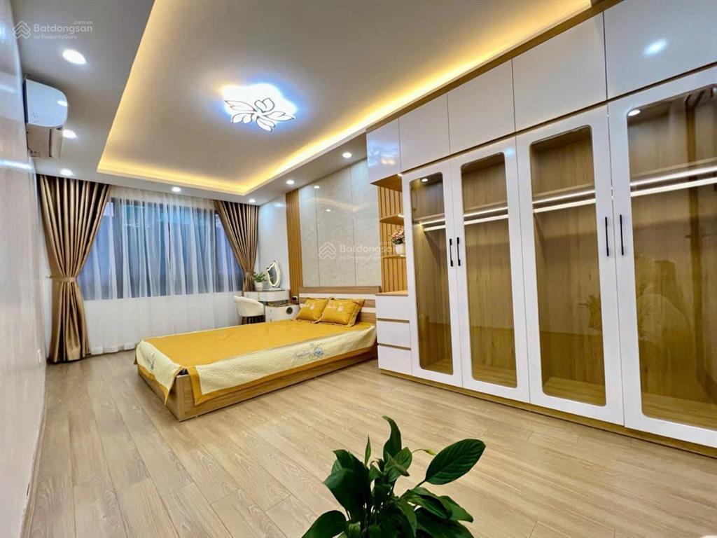 Chính chủ bán nhà linh đàm, 100m ra trường học, cạnh bãi gửi xe, nhà đẹp full nội thất, ở ngay