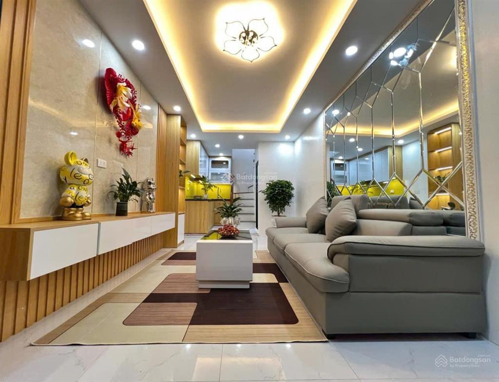 Chính chủ bán nhà linh đàm, 100m ra trường học, cạnh bãi gửi xe, nhà đẹp full nội thất, ở ngay