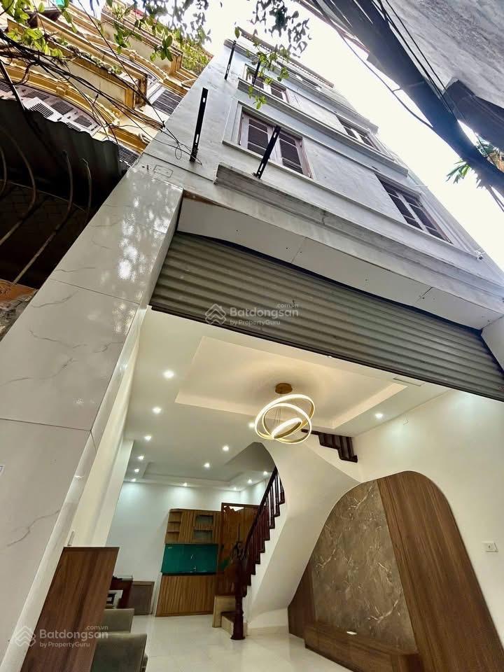 Chùa bộc đống đa 40m 5t lô góc cách phố 20m 7 phòng cho thuê 30tr/tháng giá 12 tỷ