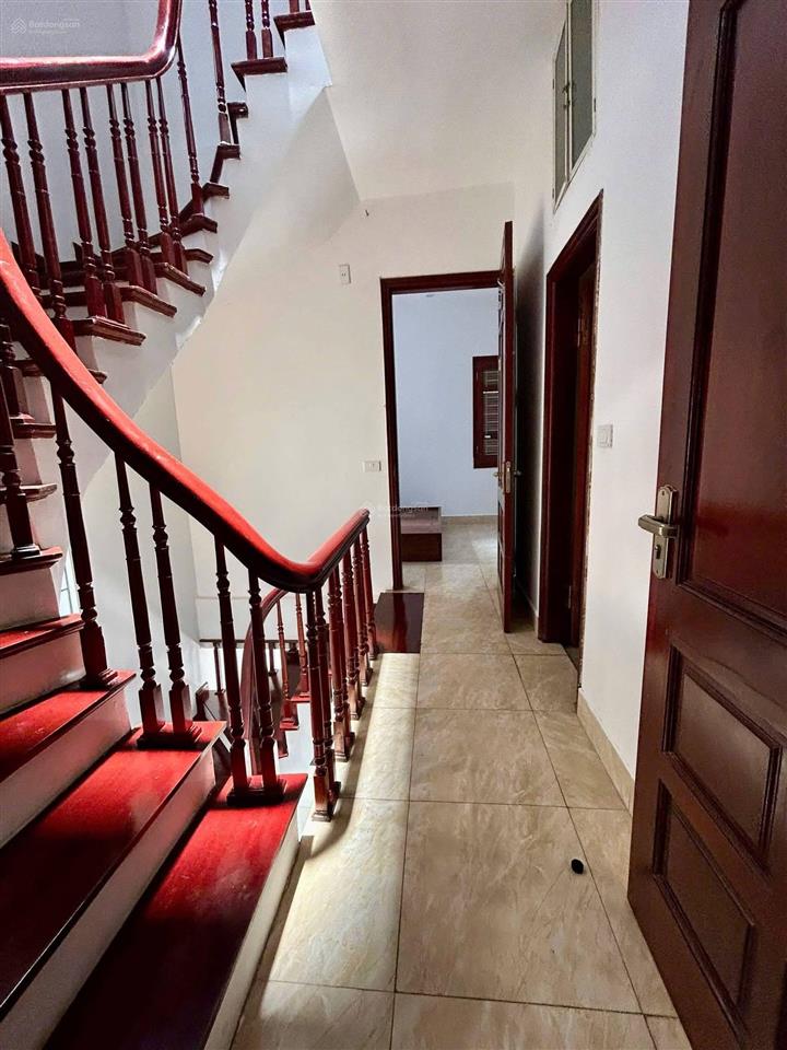 Chùa bộc đống đa 40m 5t lô góc cách phố 20m 7 phòng cho thuê 30tr/tháng giá 12 tỷ