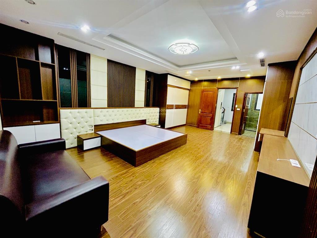 Hoàng cầu đống đa  phân lô  ô tô tránh  30m ra mặt phố  55m*5t*5m mt