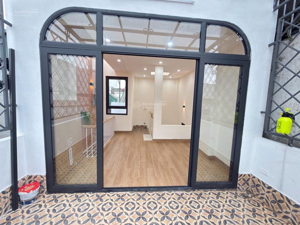 Nhà đẹp ở ngay vũ tông phan thanh xuân, 30m ra phố, 5 tầng, 3 ngủ đầy đủ công năng.