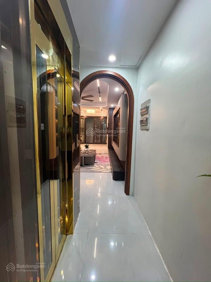Nhà đẹp tây sơn, đống đa, xây mới 6 tầng thang máy, 10m ra ô tô, giá hấp dẫn, đầu tư sinh lời.
