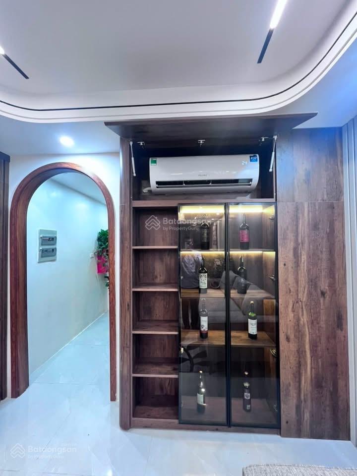 Nhà đẹp tây sơn, đống đa, xây mới 6 tầng thang máy, 10m ra ô tô, giá hấp dẫn, đầu tư sinh lời.