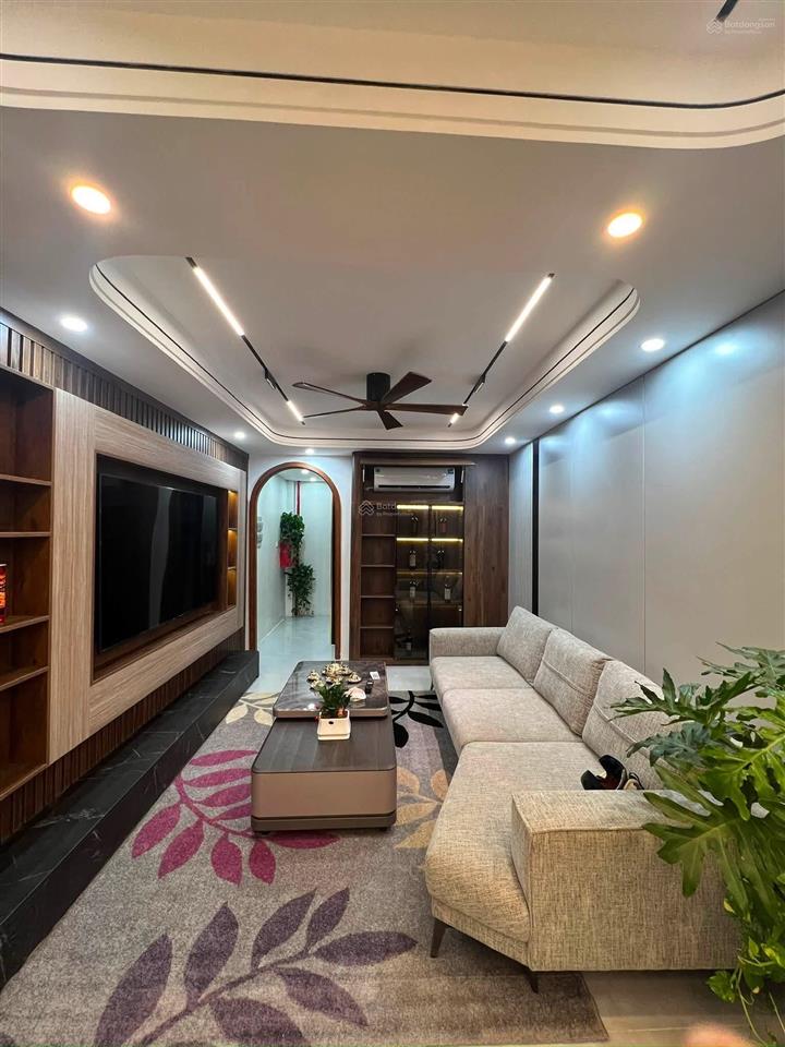 Nhà đẹp tây sơn, đống đa, xây mới 6 tầng thang máy, 10m ra ô tô, giá hấp dẫn, đầu tư sinh lời.