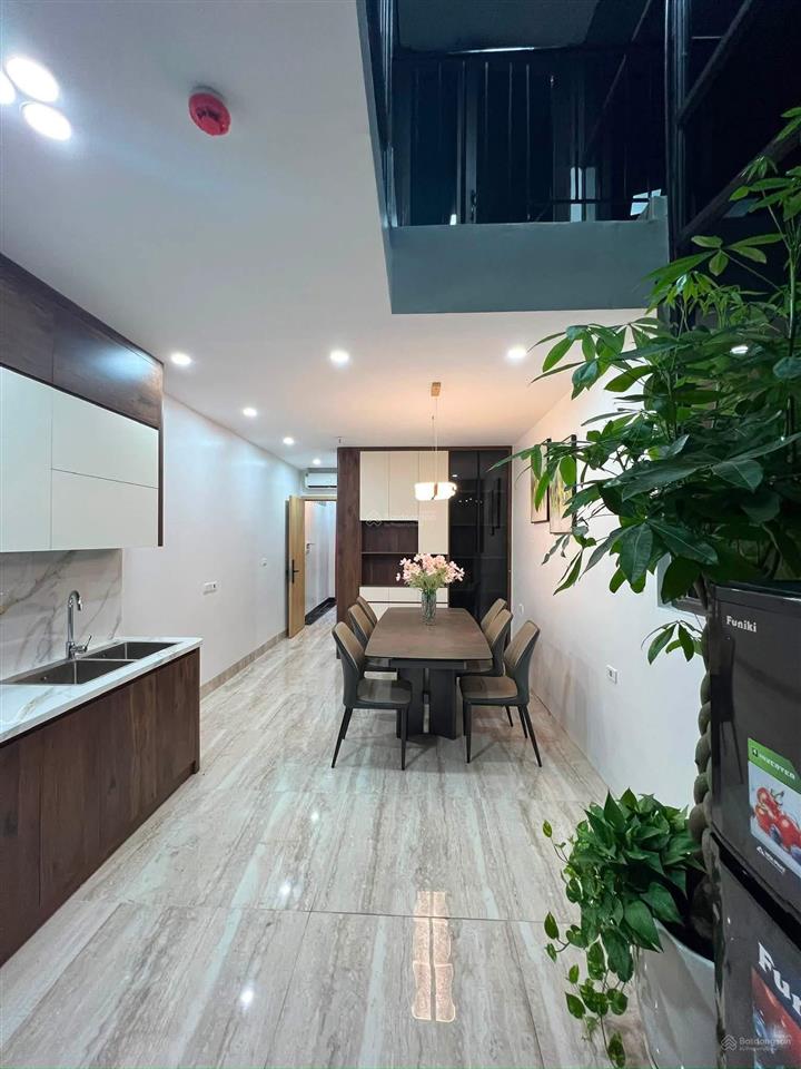 Nhà đẹp tây sơn, đống đa, xây mới 6 tầng thang máy, 10m ra ô tô, giá hấp dẫn, đầu tư sinh lời.
