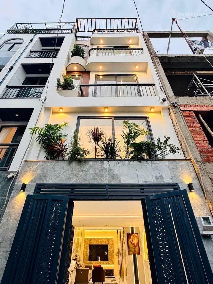 Khách mua ở hay đầu tư đều thích  phân lô vip nguyễn chí thanh  vỉa hè  ô tô  sẵn dòng tiền.
