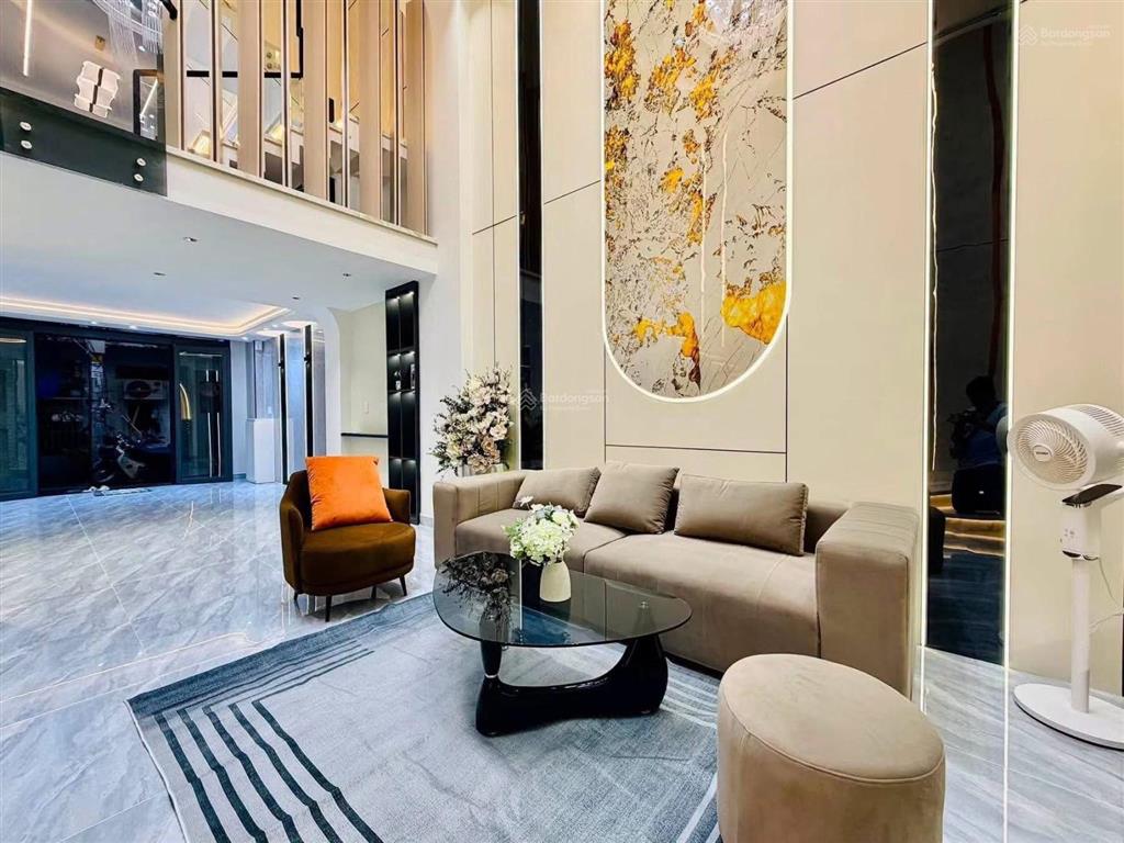 Khách mua ở hay đầu tư đều thích  phân lô vip nguyễn chí thanh  vỉa hè  ô tô  sẵn dòng tiền.