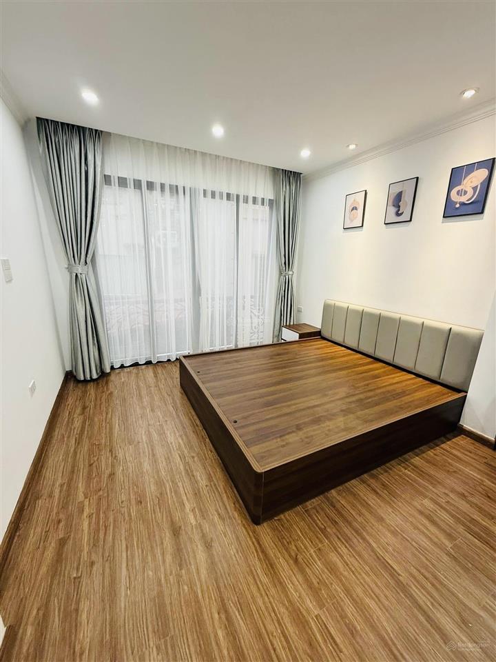 Nhà đẹp phố tôn đức thắng  phân lô  10m ra mặt phố  6 tầng thang máy  đầu tư giữ tiền đỉnh cao.