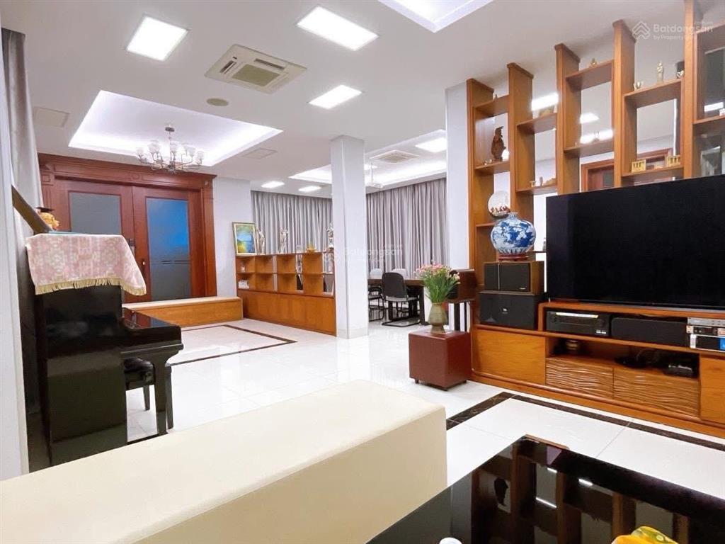 Tuyệt phẩm biệt thự bắc linh đàm lô góc 2 mặt đường 5 tầng thang máy vừa ở và kd đẳng cấp.